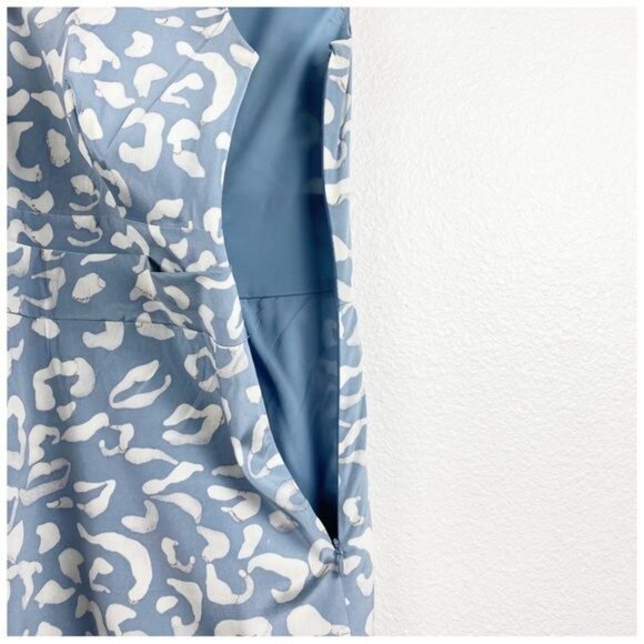 Ann Taylor Blue Silk Leopard Print‎ Dress Size 6P - Picture 6 of 8